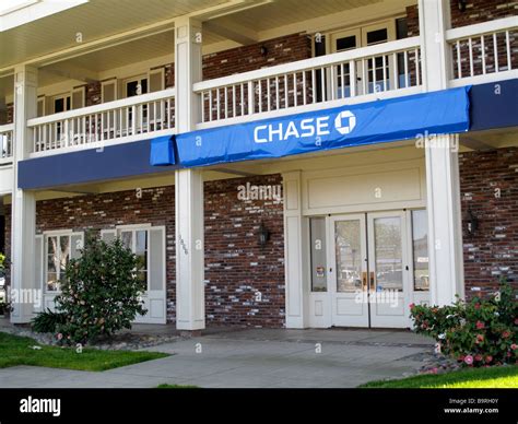I loved how there was no lines and was helped immediately. . Chase bank san jose ca